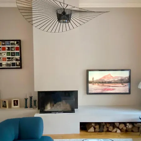 Family House Centre, Pool, Garden, Air Conditioning Vila Bordeaux