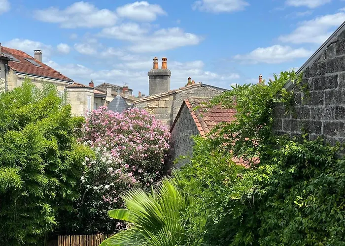 Family House Centre, Pool, Garden, Air Conditioning Villa *